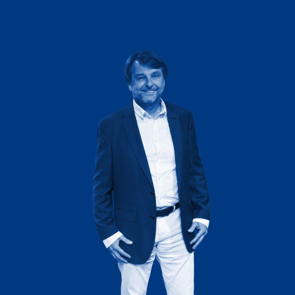 %OneTec - Event Technology - Brand Activations - IT Rental - Photobooth - Badging - Registration% Christian en chemise pas hawaienne